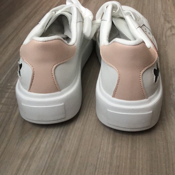 Butterfly white sneakers - Picture 6 of 9